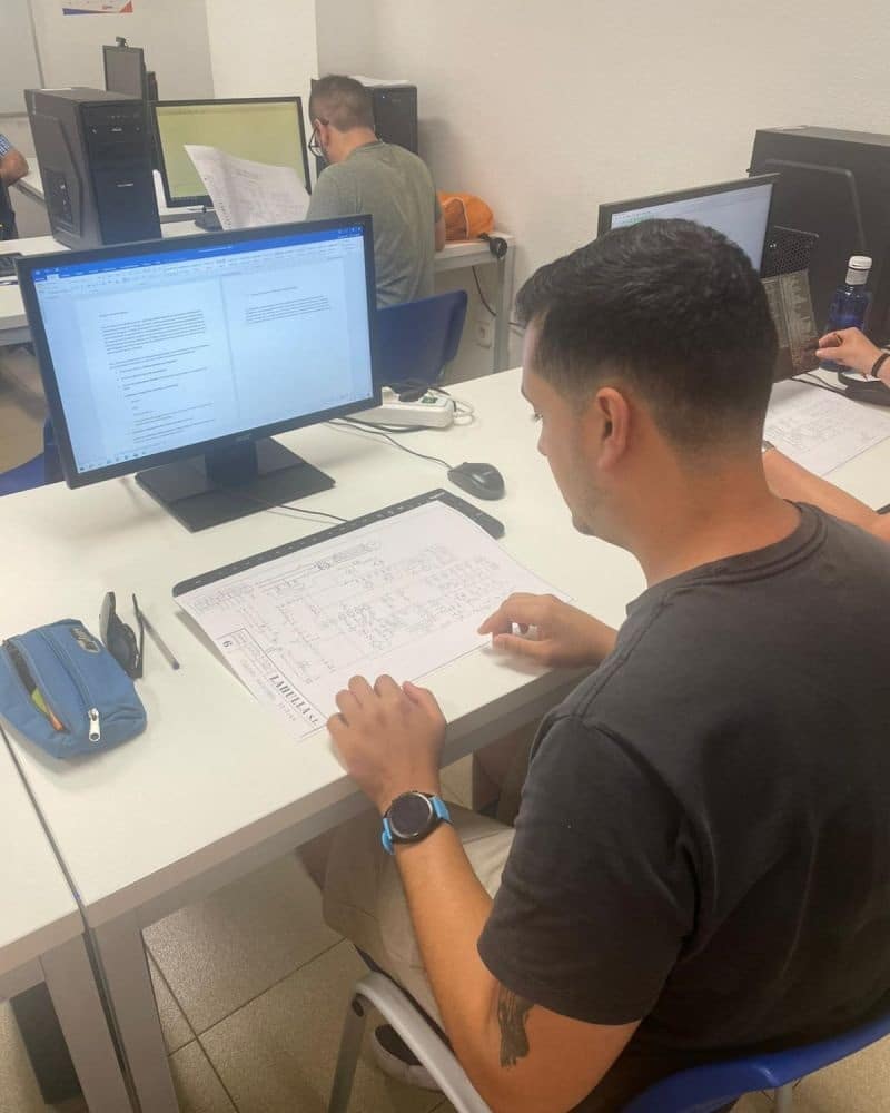 acc5 Caso de Éxito: Acuerdo con compromiso de contratación: Ascensores